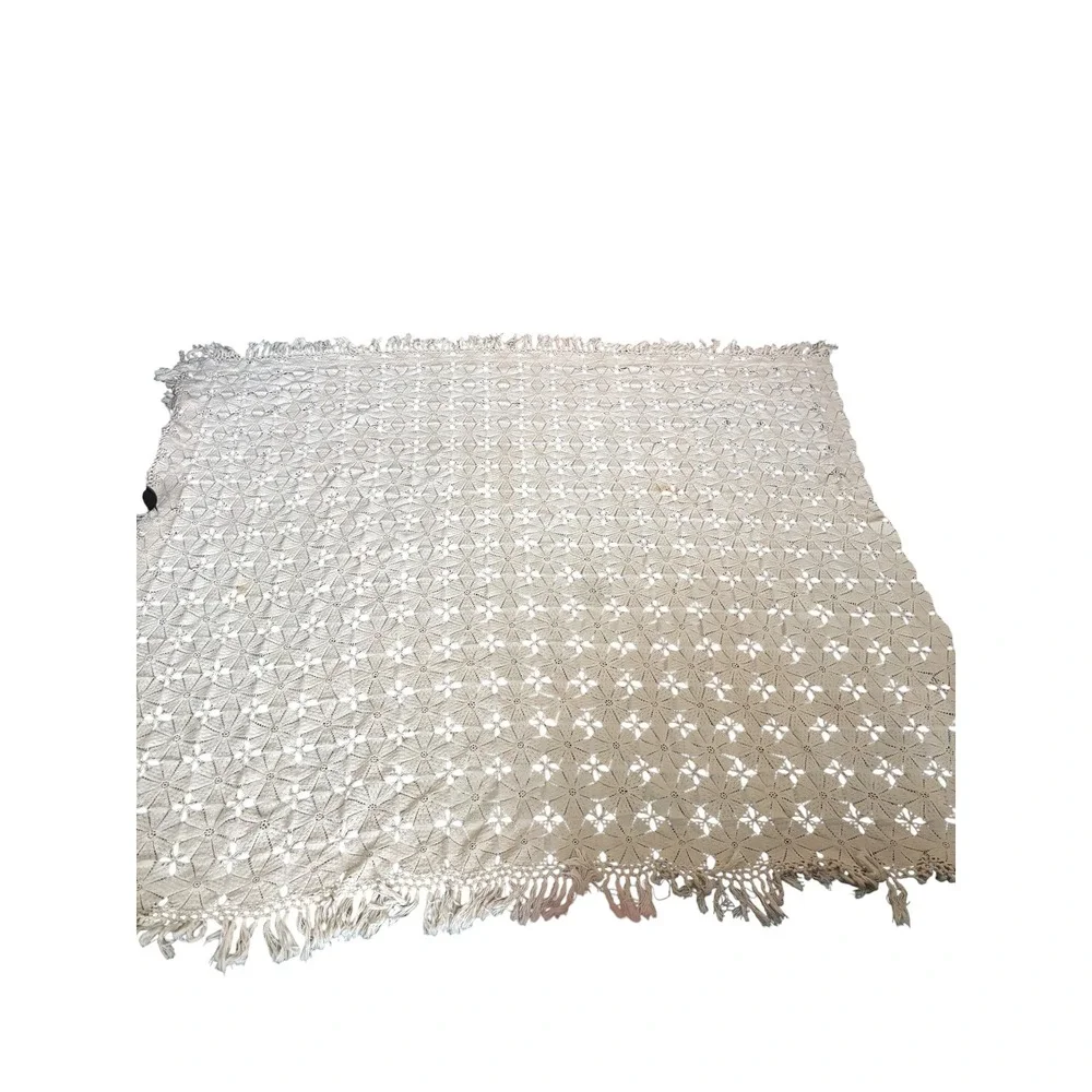 Vintage Handmade Crochet Lace Bedspread Boho Floral Starburst Fringe Cream 85x78